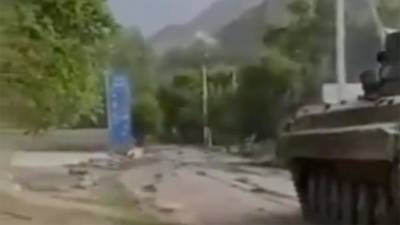 Киргизия и Таджикистан условились отвести войска от границы