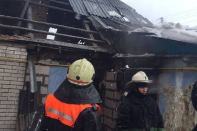 На Сумщине семья во время тушения пожара в доме забыла о 5-летнем сыне в комнате