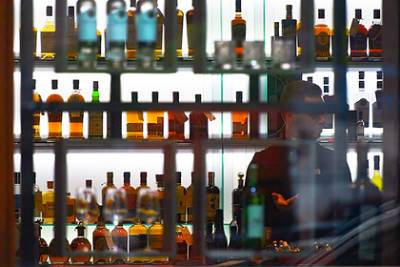 Российские власти прокомментировали ввод минимальных цен на весь алкоголь