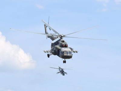 Вертолеты ВВС Таджикистана попали под обстрел армии Киргизии