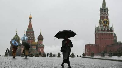 МЧС предупредило о грозе и ветре до 18 м/с в Москве