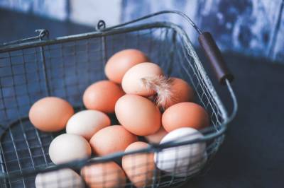 Диетологи сообщили об опасности употребления приготовленных на сливочном масле яиц