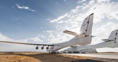 Размером с футбольное поле: самый большой самолет в мире совершил повторный полет