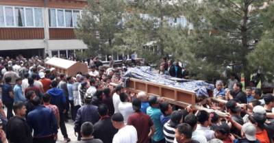 Десятки жертв и тысячи эвакуированных: что происходит между Кыргызстаном и Таджикистаном