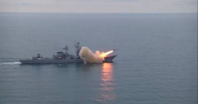 Россия провела пуски ракет "Вулкан", способные нести ядерный заряд в Черном море (видео)