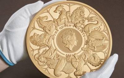 В Британии создали рекордную золотую монету