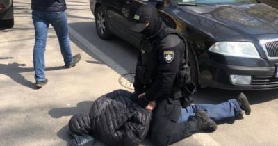 Полиция задержала мошенника, который собирался заменить Авакова (ФОТО)