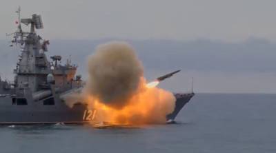 Впервые за 33 года «Москва» отстрелялась в Черном море главным...