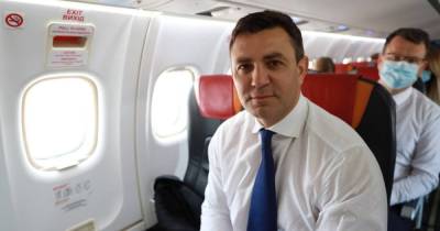 Тищенко анонсировал "первый за 15 лет авиарейс в Ужгород", но самолет не долетел (видео)