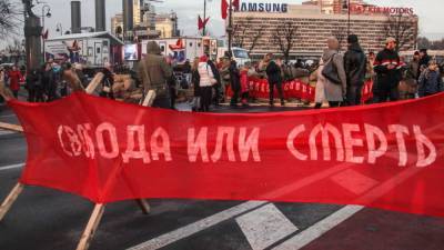 Потасовка коммунистов в саратовской облдуме попала на видео