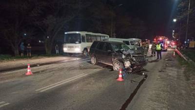В столкновении внедорожника и УАЗа в Симферополе пострадал водитель