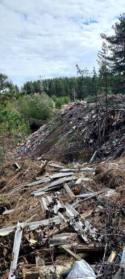 Жители уральского поселка жалуются на свалку фенольных отходов