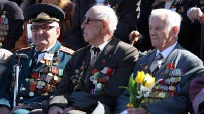 Власти Петербурга выплатят ветеранам до 10 тысяч рублей ко Дню Победы