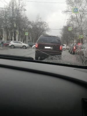 Сломанный светофор на перекрестке Октябрьской и Мальцева спровоцировал пробку в центре Вологды