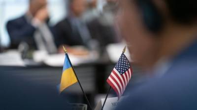 Взялись за Украину: зачем госсекретарь США приедет в Киев