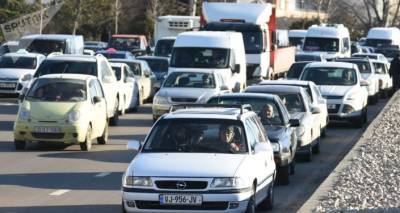 Чрезвычайная ситуация на дорогах в Грузии: многие рискуют попасть под штрафы