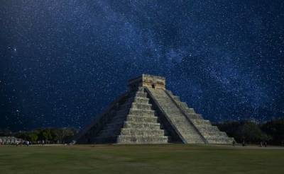 Ученые в древнем городе ацтеков Тлакочкалько обнаружили загадочную пирамиду высотой 9 метров
