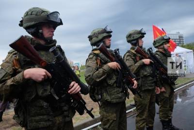 Молодых татарстанцев приглашают на военную службу по контракту