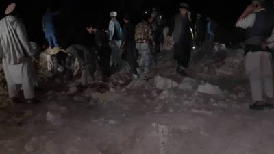 В Афганистане разбирают завалы с телами после теракта