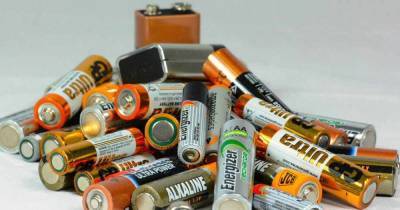 Можно ли обычную батарейку зарядить точно так же, как аккумулятор