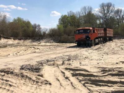 В Черкасском районе коммунальщики украли песок на полтора миллиона гривен