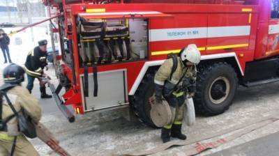 МЧС заявило о локализации пожара в ангарах с макулатурой в Нижнем Новгороде