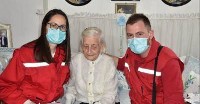 В Сербии вакцинировалась от ковида 107-летняя бабушка