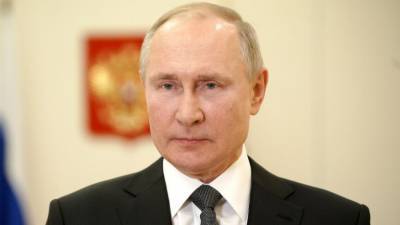 Американцы признали Путина "мужчиной номер один" в России