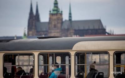 Власти Чехии спустя полгода намерены отменить режим ЧС