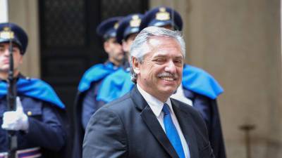 Контрольный тест показал заражение президента Аргентины коронавирусом