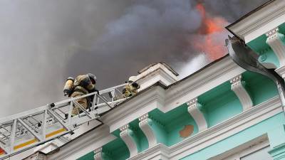 Интернет-пользователи оценили операцию российских врачей во время пожара