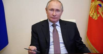 Путин поздравил россиян с Днем геолога