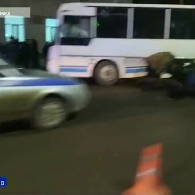 Состояние пассажиров автобуса, который попал в ДТП в Хабаровске, оценивается как легкой и средней тяжести