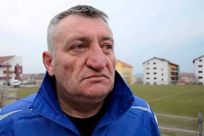 В Румынии тренер уволился после первоапрельской шутки клуба