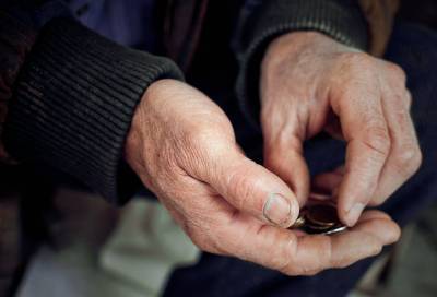 В Новой Ладоге мошенницы украли у пенсионера более полумиллиона рублей