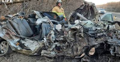 В ДТП с грузовиком и "мерседесом" под Рязанью погибло три человека