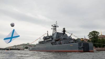 Экипажи Балтфлота отразили атаку условного противника в Северном и Балтийском морях