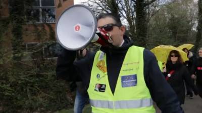 Барабанный бой и стычки с полицией: как в Европе протестуют против антикоронавирусных ограничений