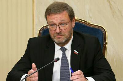 Косачев: позиция Европы по Донбассу лишь «подливает масла в огонь»