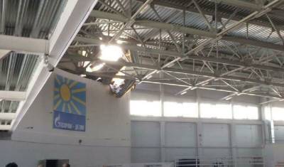 В Кирове во время детских соревнований обрушилась крыша спорткомплекса