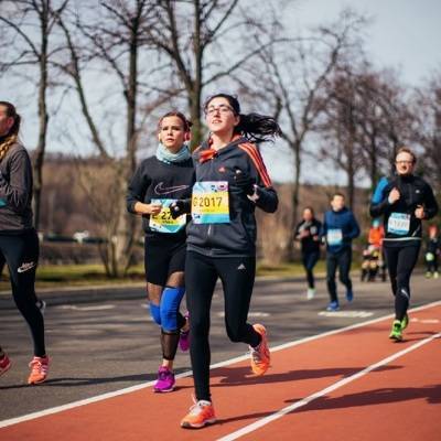 Победителем в забеге "Апрель" в Лужниках среди женщин стала легкоатлетка Юлия Конякина