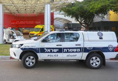 Пьяный водитель и его пассажиры напали на полицейского в Ехуде