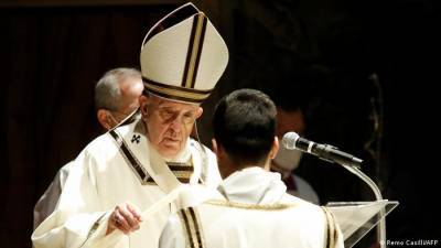 Сегодня празднуется Пасха по западному обряду: Папа римский призвал верующих не терять надежду