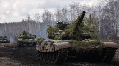 В зоне ООС состоялось обучение украинских танкистов резерва: мощные фото, видео