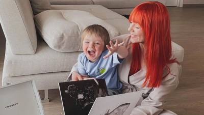 Светлана Тарабарова очаровала сеть новыми фото с сыном