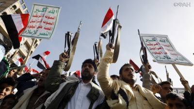 Жители Аль-Мукалла в Йемене просят света