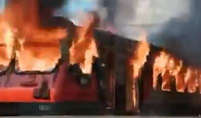 В Малоярославце полностью сгорел вагон электрички