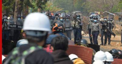 В Мьянме в столкновениях с полицией погибли более 500 человек
