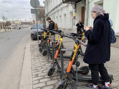 В Москве открылся прокат электросамокатов