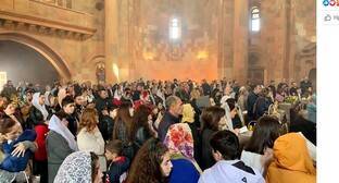 Пасхальные службы привлекли верующих Нагорного Карабаха в церкви